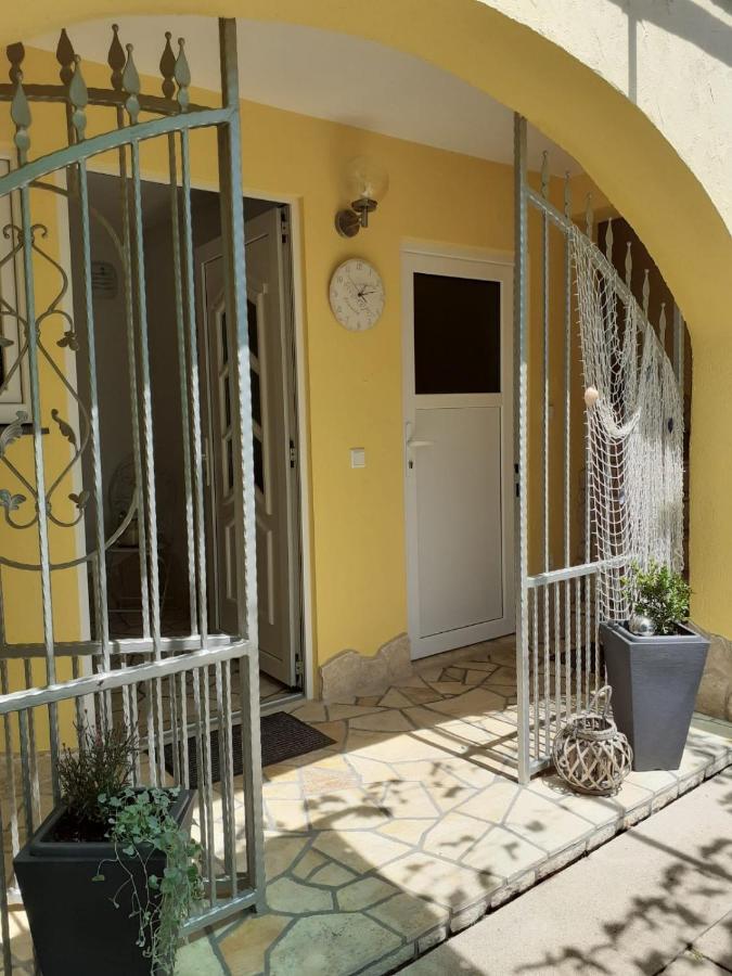 Apartments Familie Vujec Skrbcici Экстерьер фото